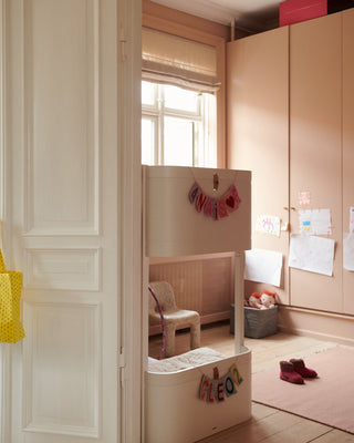 Anaïs & Cleo's Room, 6 & 2 years old